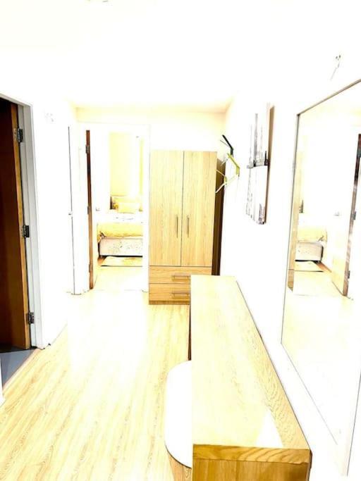 Alluring 2 Bedroom Leeds City Centre Apartment- Self Check-In,Balconied Apartment Ngoại thất bức ảnh